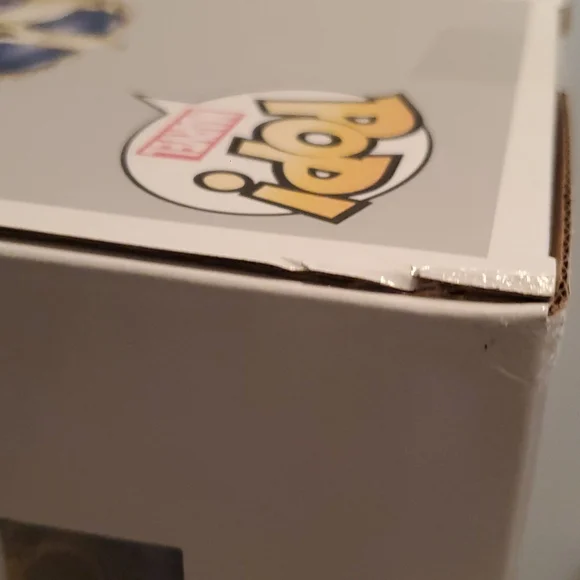 Thanos (Glow in the Dark) Entertainment Earth Exclusive - 6 Inch Glow in Dark - Picture 4 of 10